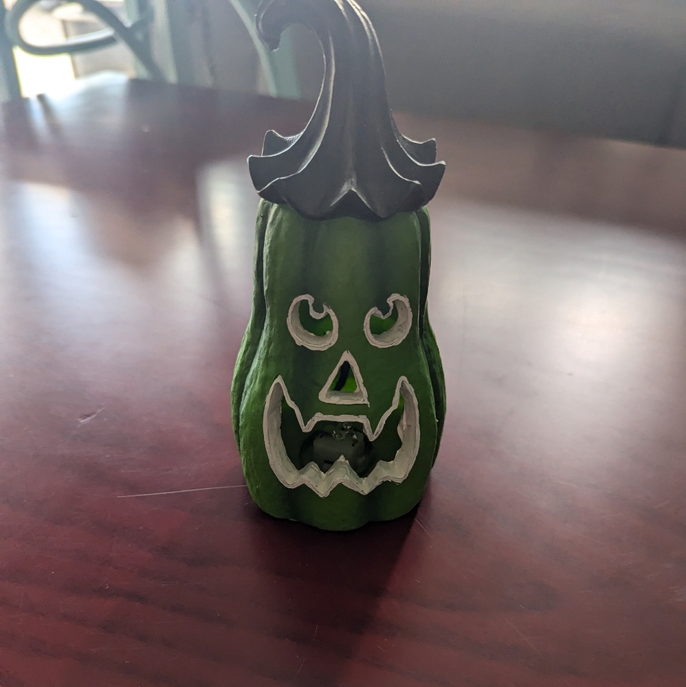 Light up green decorative Halloween pumpkin - Picture 2 of 6